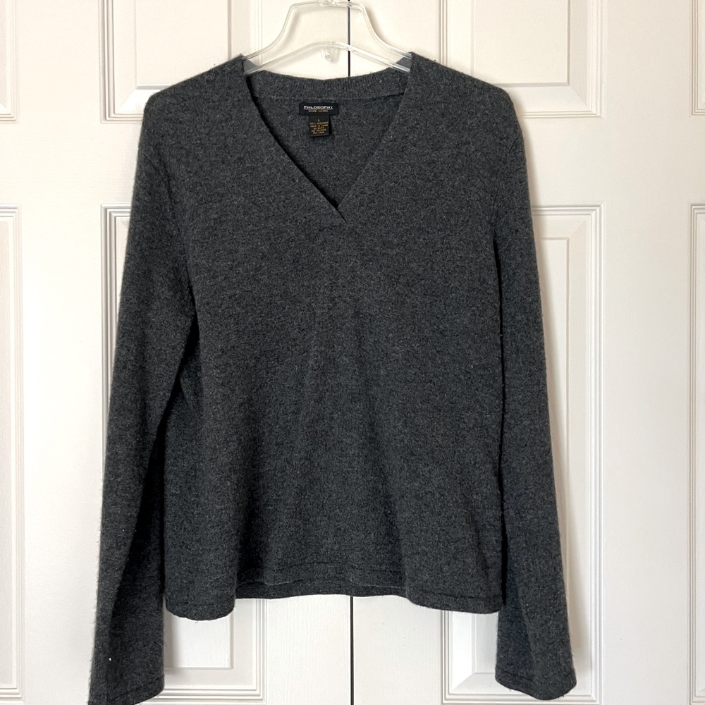 Gray 100% Cashmere V-Neck Sweater by Philosophy, Size Medium